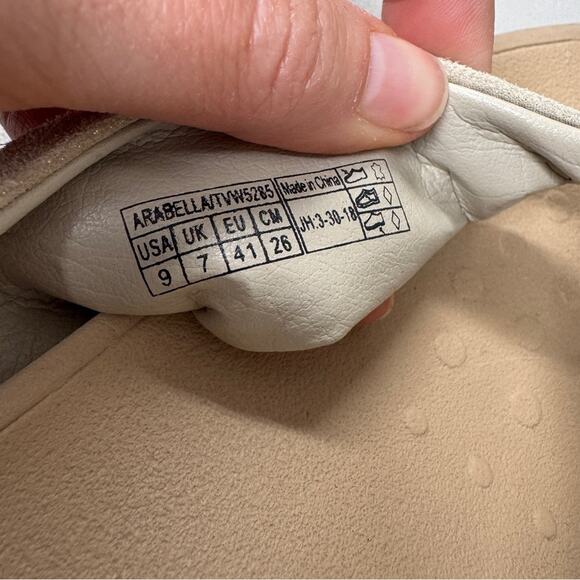 Vionic Tan Leather Flip Flop Wedge Sandals Womens 9 Casual Beachy Comfort Shoes - Picture 6 of 7